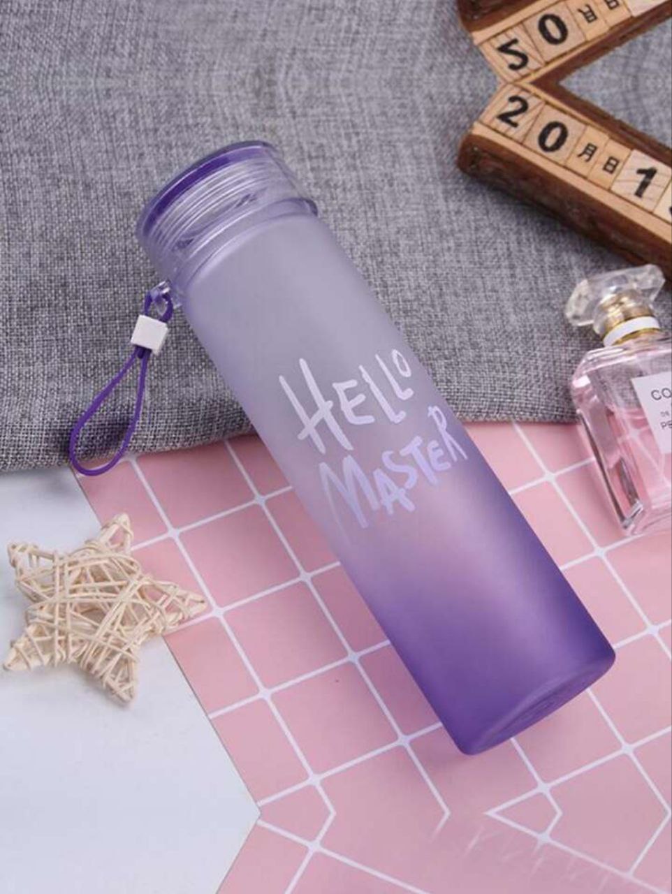 Bouteille d'Eau  avec Paille Motivante - Restez Hydraté(e) avec Style et Inspiration !